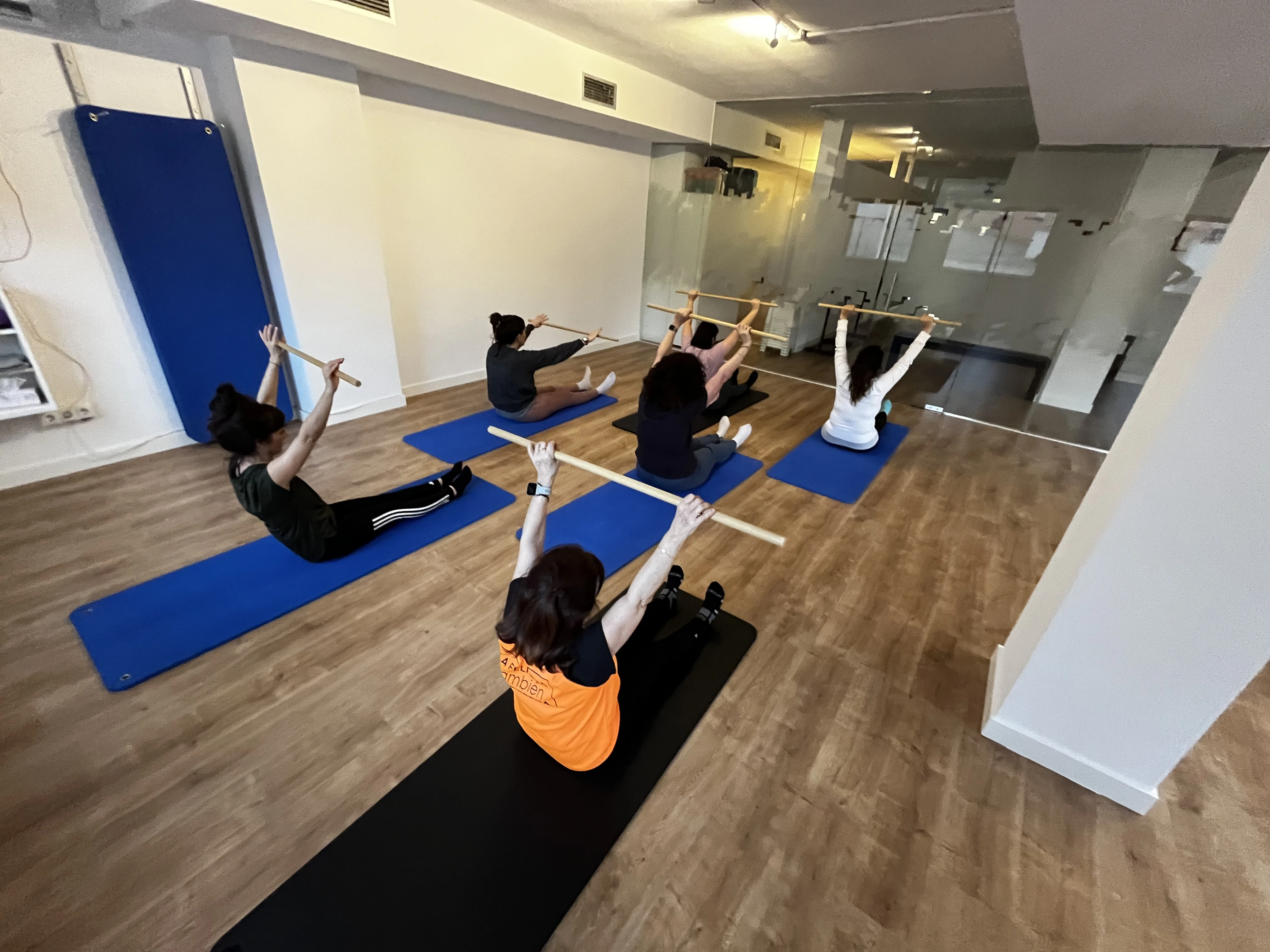 Clase de Pilates suelo en Centro Sedna